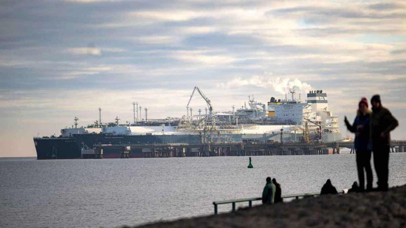 Ukraine receives US natural gas shipment for the 1st time amid fresh supply fears