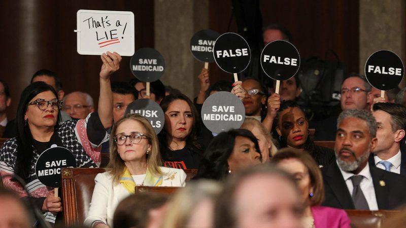 ‘Squad’ member delivers real-time whiteboard responses to Trump: ‘No king!’