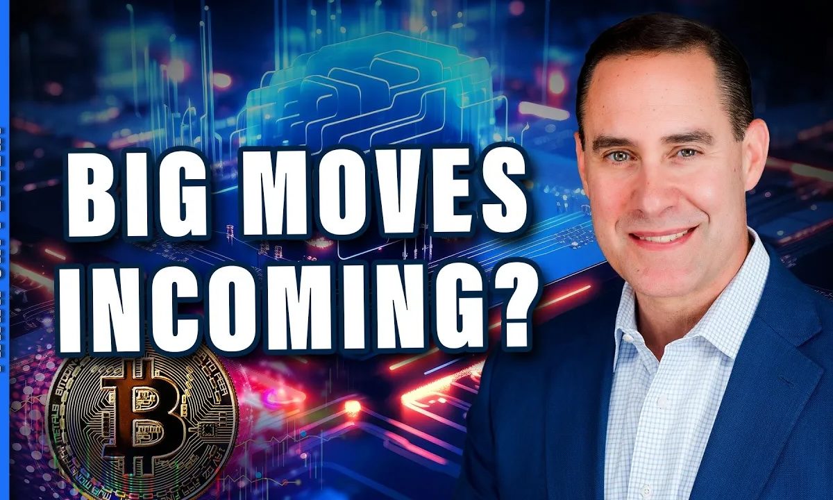 S&P 500, Bitcoin & XLK: What the Charts Are Saying Now