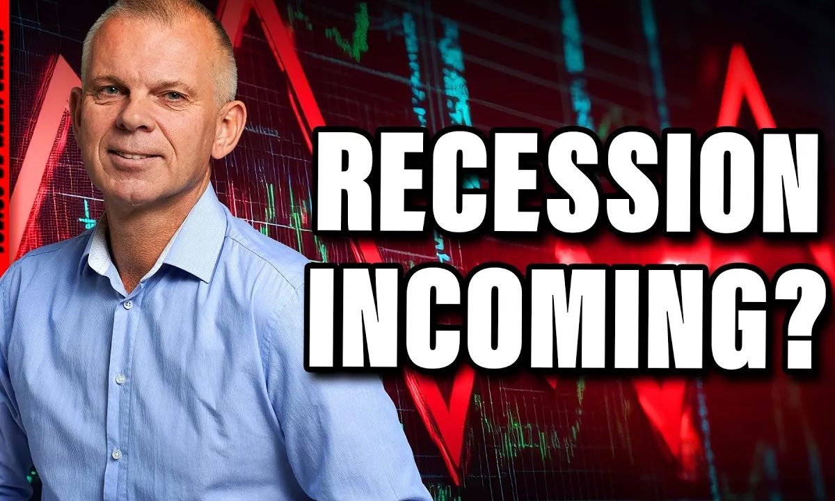 Recession Ahead? Sector Rotation Model Warns of Rising Risk
