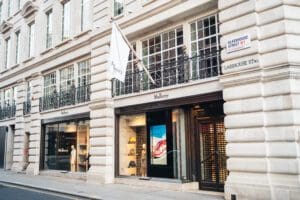 Businesses urge Rachel Reeves to restore tax-free shopping as US tariffs hit UK exports
