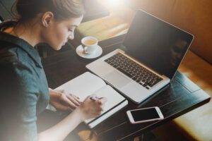 How Students Turn Knowledge into Income with Online Tutoring