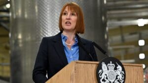 Rachel Reeves unveils £15bn regional transport investment to reshape economic narrative