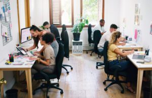 Scaling Smart: How UK SMEs Can Grow Without Locking into High Fixed Costs
