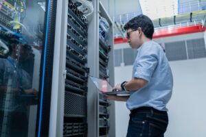 GreenGeeks vs InMotion: Comparing Speed, Uptime, and Support