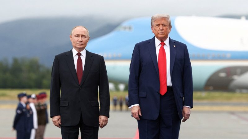 ‘Absolutely incredible’: B-2 bomber, F-35 escort set stage for Trump-Putin talks in Alaska