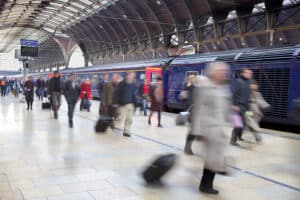UK jobs market cools as wage growth slows and vacancies fall amid higher business taxes