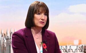 Reeves weighs income tax rise to plug £30bn fiscal hole Reeves weighs income tax rise to plug £30bn fiscal hole