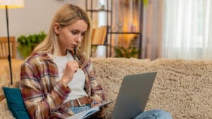 HMRC to scrap homeworking tax relief from 2026, hitting 300,000 employees HMRC to scrap homeworking tax relief from 2026, hitting 300,000 employees