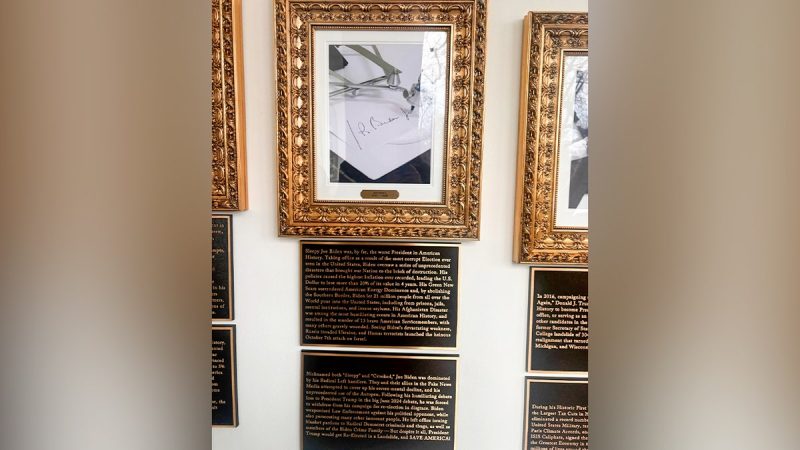 Trump gets fresh digs in at Biden, Obama with new plaques added to White House Presidential Walk of Fame Trump gets fresh digs in at Biden, Obama with new plaques added to White House Presidential Walk of Fame