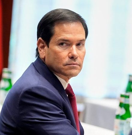 Rubio says in ‘simple English’ Iran run by ‘lunatics,’ defends Trump strike as ‘right decision’