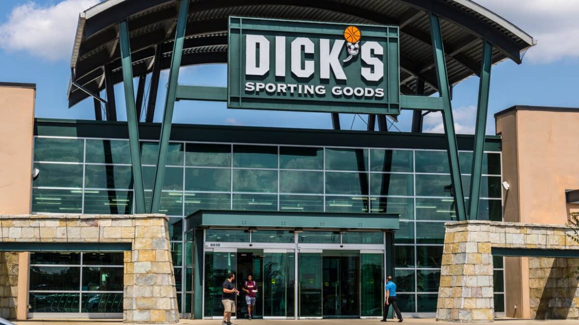 Wells Fargo sends strong signal on Dick’s Sporting Goods