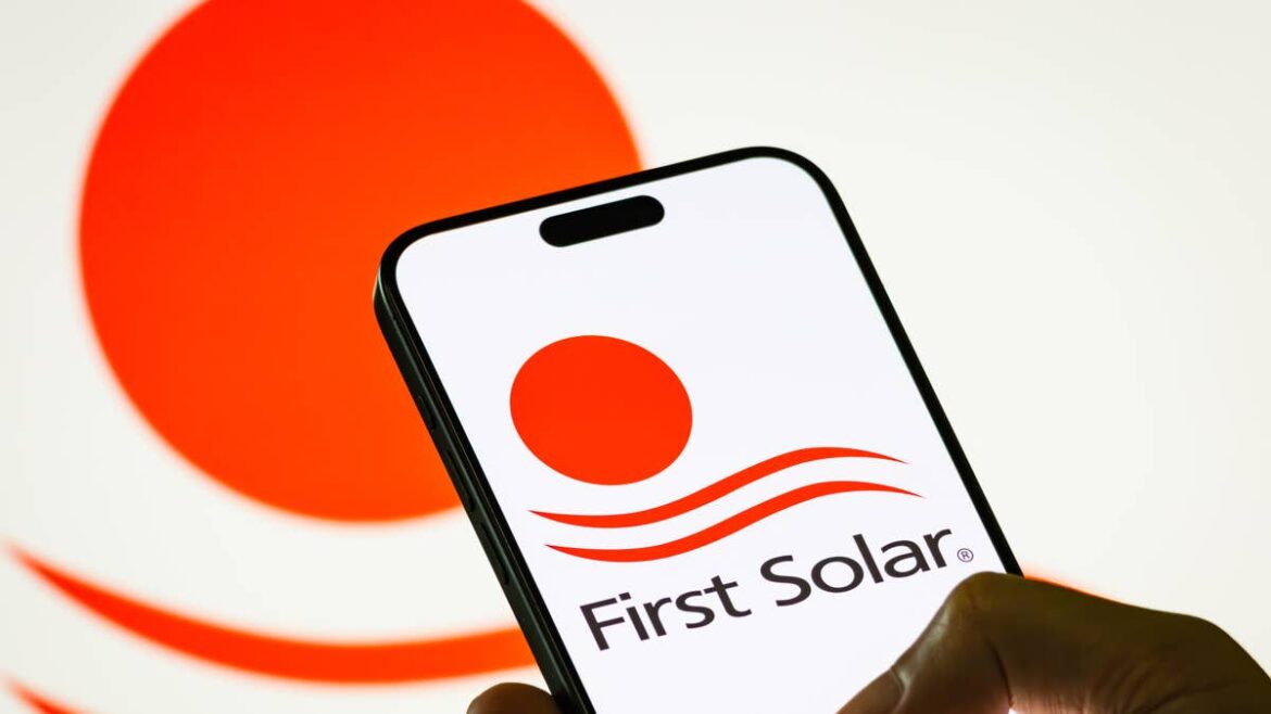 One company stands to gain as bankruptcy wave hits solar sector